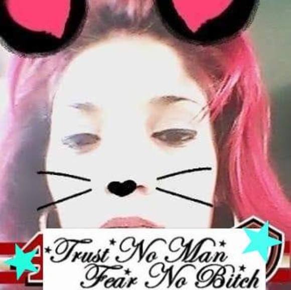 Meet your Posher, Antoinette - Picture 1 of 1